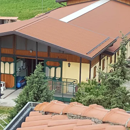 Allevamento בית חווה Pozzol Groppo